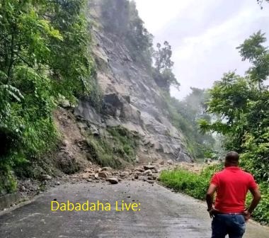 ভোরে ধস, দ্রুত প্রশাসনিক ব্যবস্থা  