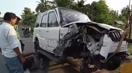 দুর্ঘটনার কবলে রাজ্যের বিরোধী দলনেতার কনভয়  