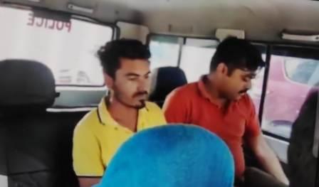 অনলাইন প্রতারণার অভিযোগে ধৃত অভিযুক্ত 