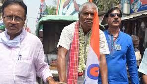 বিধায়কের শক্তিভাট পুরস্কারের অর্থমূল্য গরীবকে