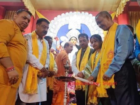 শিলিগুড়িতে জগদ্ধাত্রী পুজো উদ্বোধনে মেয়র
