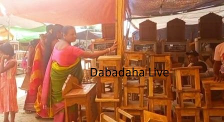 চারু শেঠের মেলাই এখন কাঠের মেলা