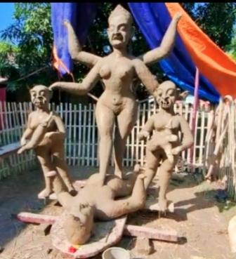 প্রাচীন গোবরজনা কালী পুজোয় সহস্রাধিক পাঁঠা বলি