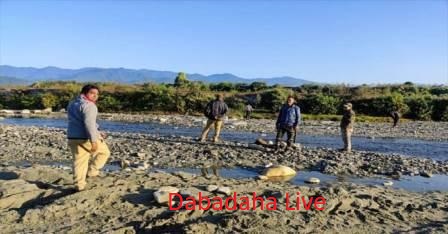 মাল নদীতীরে ভাল্লুকের পায়ের ছাপে চাঞ্চল্য