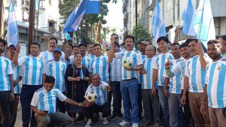 ওয়ার্ডে ওয়ার্ডে আর্জেন্টিনার সমর্থনের আবেদন কাউন্সিলারের