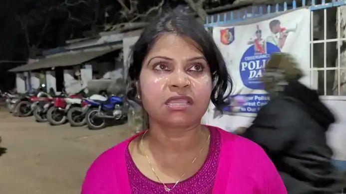 জমির নামে টাকা হাতানোর অভিযোগ উপপ্রধানের বিরুদ্ধে