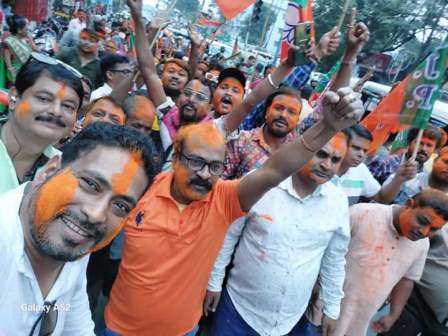 ত্রিপুরার জয়ে শিলিগুড়িতে মিছিল বিজেপির