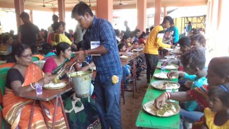 ঝিখিরা বাজারে পূজায় অন্নকূটে ভক্তদের ঢল