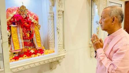 শিলিগুড়ির ঐতিহ্যশালী মন্দিরে পূজা দিলেন মেয়র