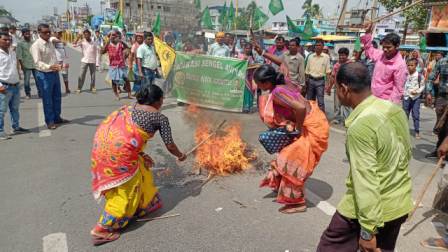 মণিপুরে নারী ধর্ষণের প্রতিবাদে মালদায় বিক্ষোভ