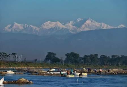 রোদ ঝলম দিনে ঘুমন্ত বুদ্ধর দর্শন, খুশি পর্যটকরা