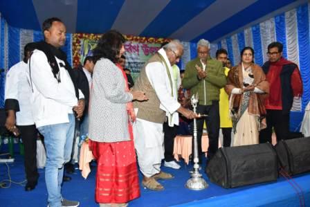 পিঠে পার্বন উৎসবের উদ্বোধনে সাংসদ নিউ বারাকপুরে