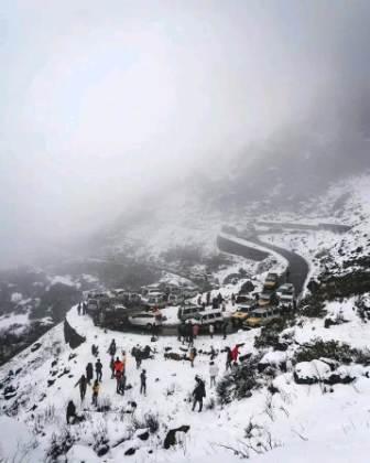 সিকিম জুড়ে তুষারপাত  