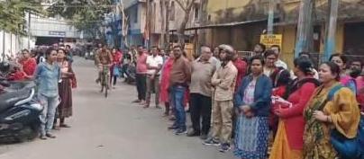 উচ্চ মাধ্যমিক পরীক্ষা প্রথম দিনে নির্বিঘ্নে