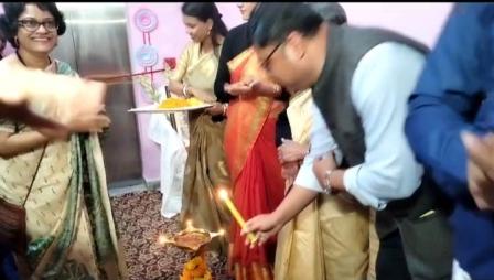 সরকারী স্কুলে লিফট চালু  