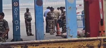 বিমানবন্দরে গুলিতে মৃত জওয়ান