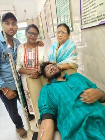 মারণ রোগে মৃত্যুর দিনে রক্তদান উৎসব