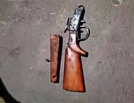 বন্দুক উদ্ধারকে কেন্দ্র করে উত্তেজনা