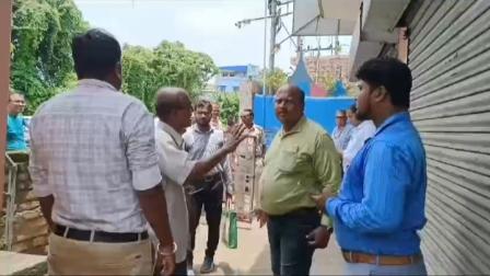 ঋণ শোধ না হওয়ায় বাড়ি খালী করল পি এন বি