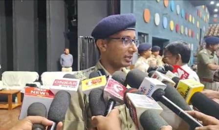 প্রতিবাদের মাঝে দূর্গাপুজোর অনলাইন পোর্টাল