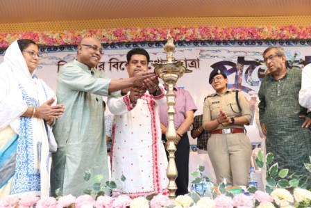 জেলা দুর্গা পুজো কার্ণিভাল বারাসাতে