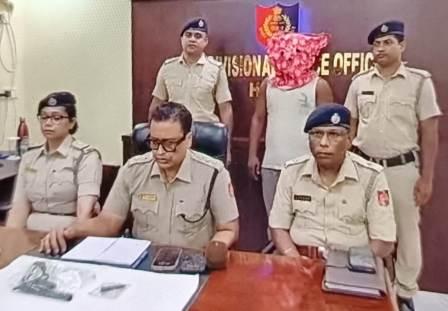 আগ্নেয়াস্ত্র সহ গ্রেফতার এক দুষ্কৃতি, তদন্তে পুলিশ