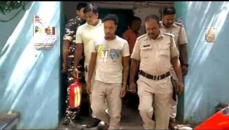 আগ্নেয়াস্ত্র সহ ধৃত এক যুবক