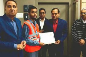 যাত্রীর প্রাণ রক্ষায় সম্মানিত পয়েন্টসম্যান 