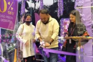 ক্যারেটলেন বিপণনের উদ্বোধন মধ্যমগ্রামে