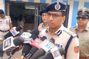 নির্বাচন সংক্রান্ত প্রশাসনের সাংবাদিক বৈঠক মধ্যমগ্রামে