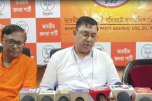 দুর্নীতির বোঝা তৃণমূলকে নিশানা বসিরহাট বিজেপির