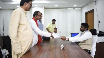 নির্বাচনী সংক্রান্ত মনোনয়ন পেশ