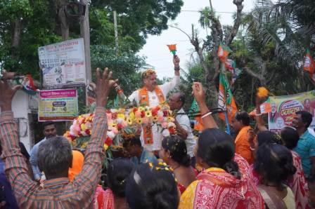 ১৫ বছরে কী করলেন?  দেবদাসের প্রশ্ন, চড়ল ভোটের পারদ